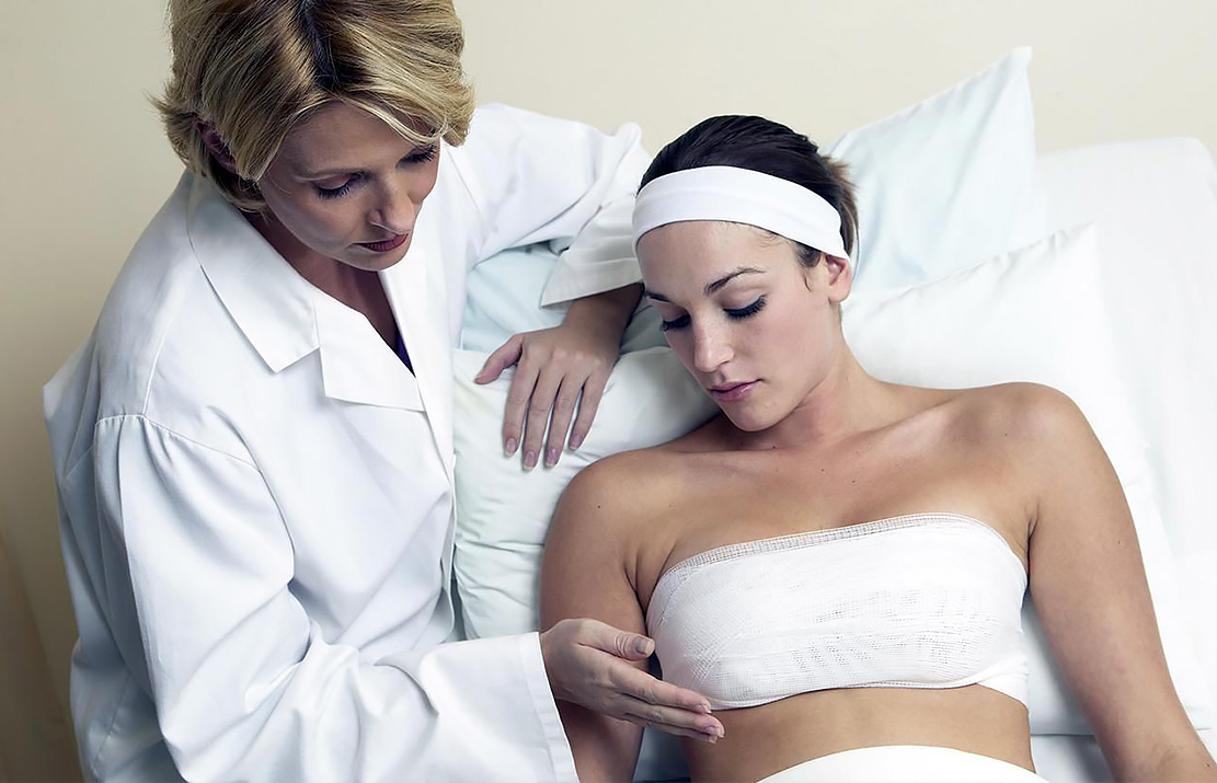 عمليات تجميل الثدي كيف تتم عملية شد أو تكبير أو تصغير الثدي وأضرارها تعرف عليها
