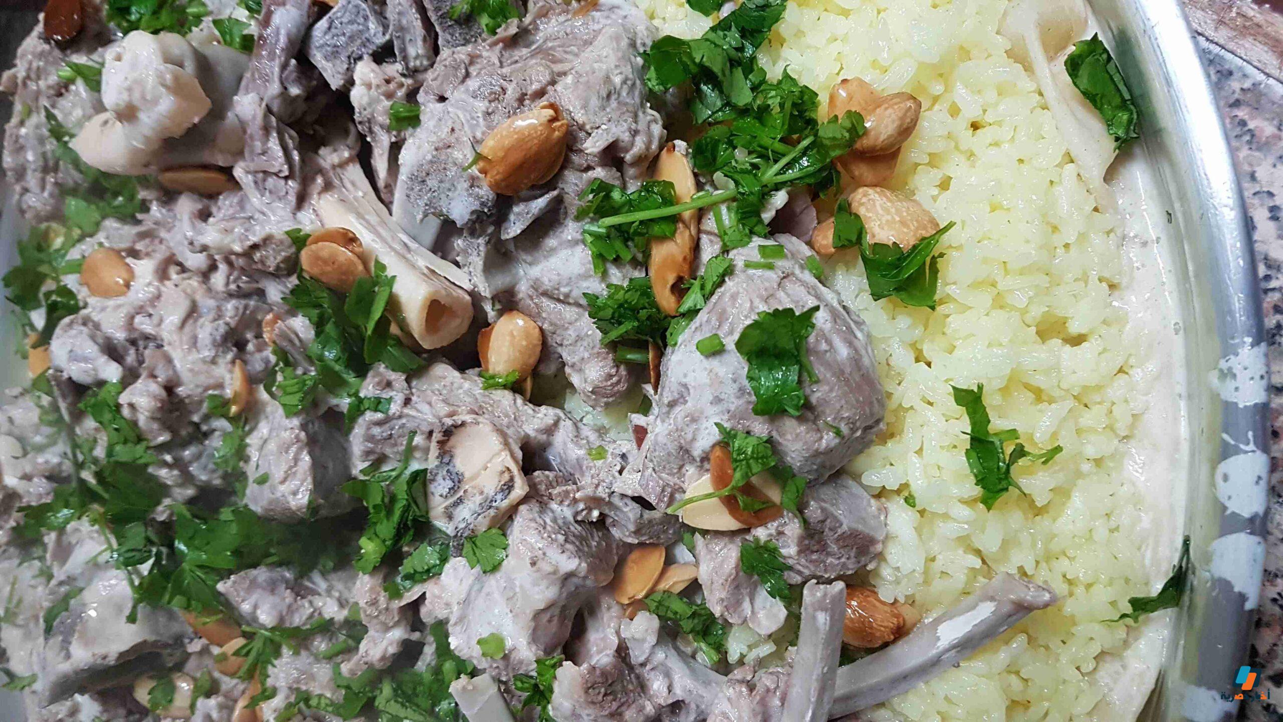 طريقة عمل المنسف الفلسطيني باللحم من أطيب طبخات عيد الأضحى بالخطوات والصور